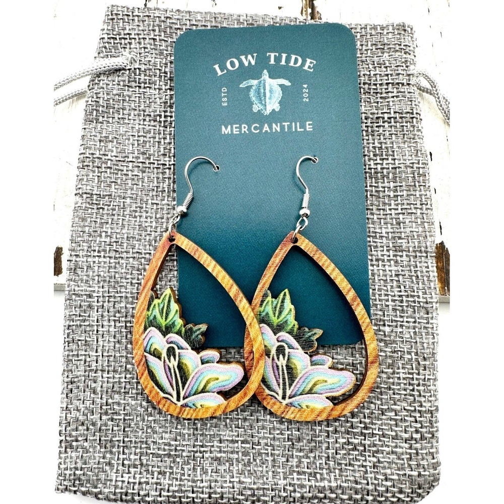 Purple Flowers in Chestnut Wood Teardrop Frame Earrings - Picture 3 of 3